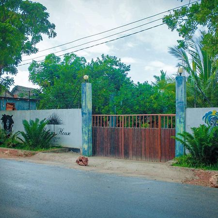 Bed and Breakfast Mwana House Nungwi Esterno foto
