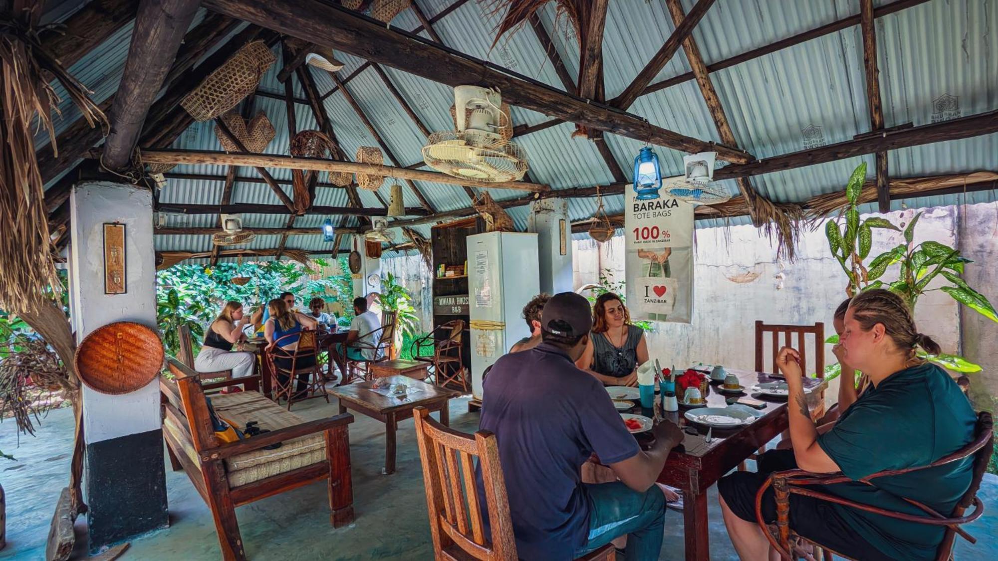 Bed and Breakfast Mwana House Nungwi Esterno foto